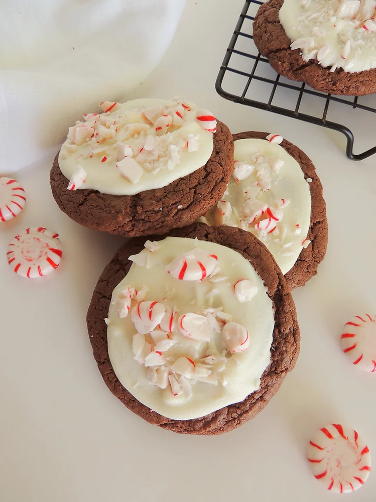 Copycat Crumbl Cookie Recipes