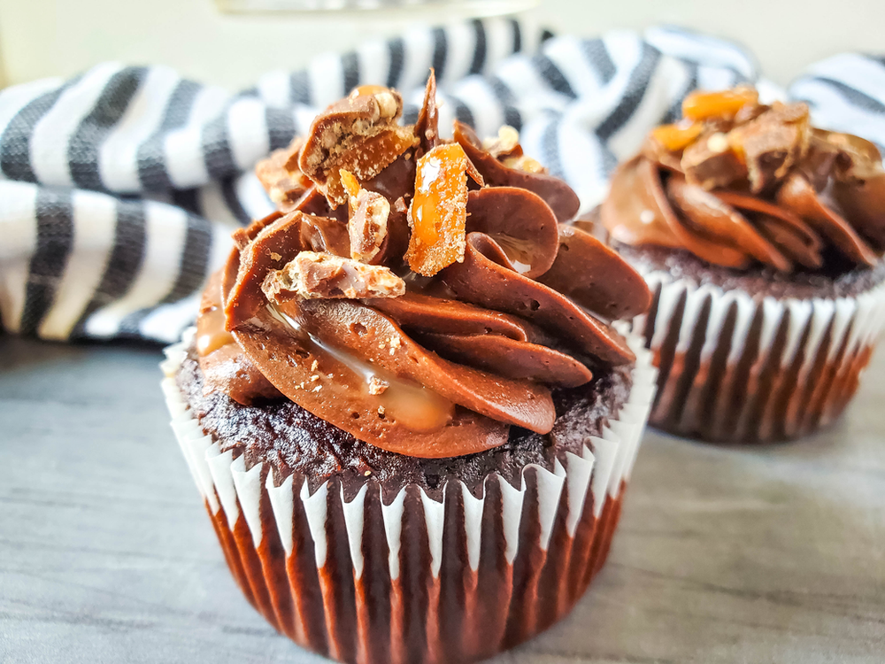  Candy Bar Inspired Cupcakes