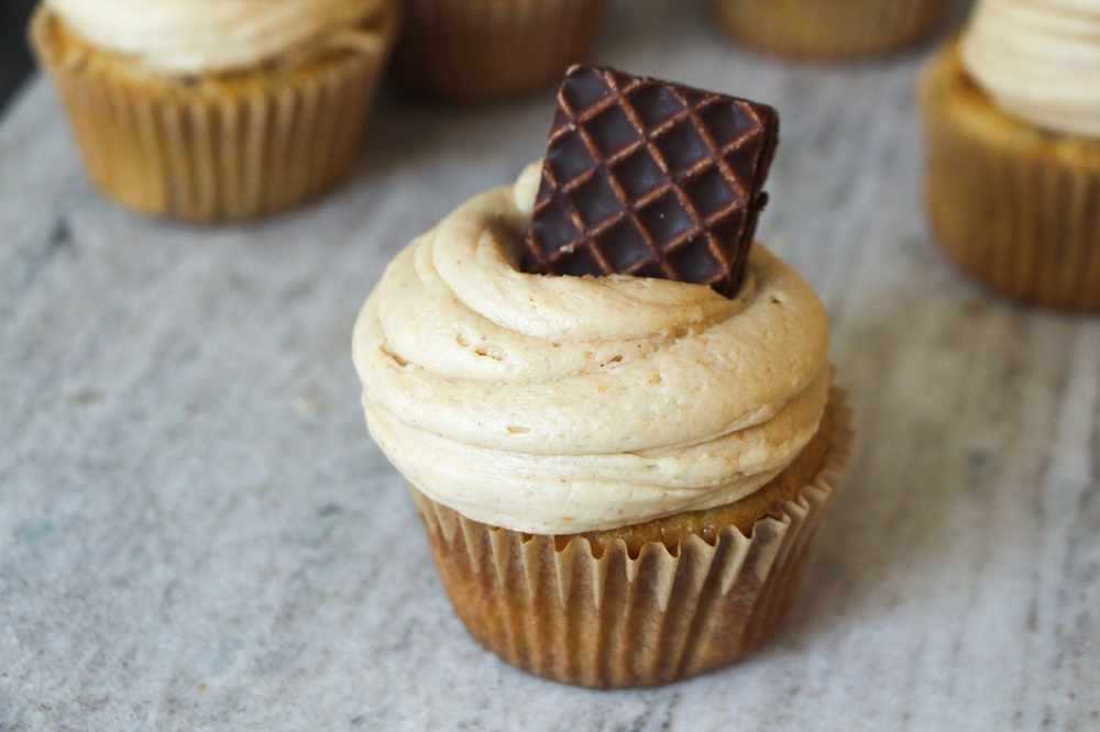  Candy Bar Inspired Cupcakes