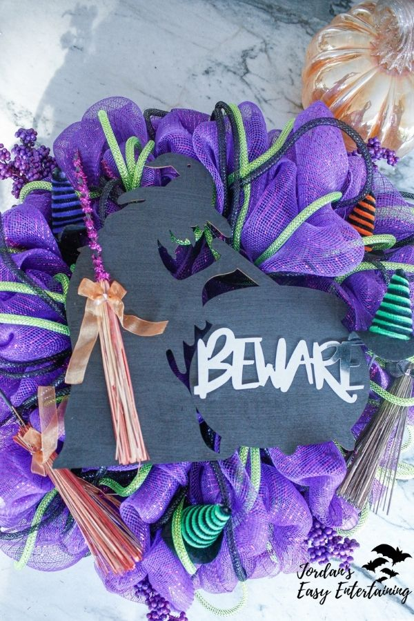 DIY Witch Halloween Wreath